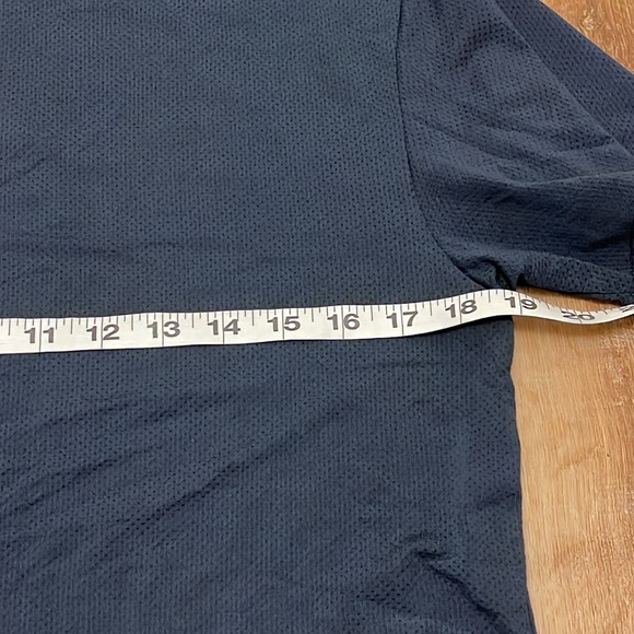 Perry Ellis Performance Top - Picture 5 of 6